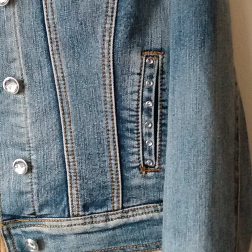 Jean jacket - Picture 4 of 5